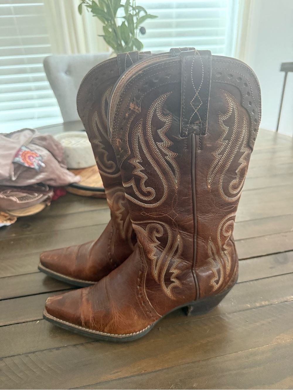 Brown Leather Embroidered Cowboy Boots 6.5